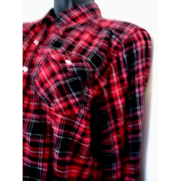Maurice's Red & Black Plaid Western, Snaps, L/S Shirt Size XL - Picture 6 of 16
